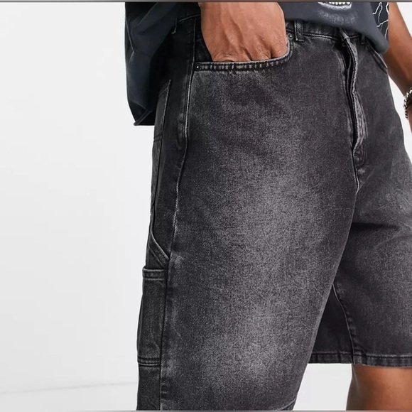 TOPMAN STRAIGHT LEG DENIM SHORTS IN WASHED BLACK 28 NEW - Picture 4 of 5